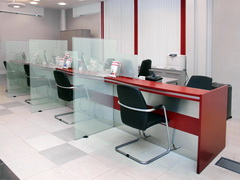 Столы обслуживания в банке в МКБ