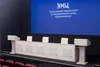 Президиум Диалог белый, реализация для медицинского центра ЭНЦ, вид с боку.