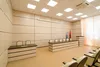 Комплект президиум Престиж в зале заседаний: стол, трибуна, боковые столики.