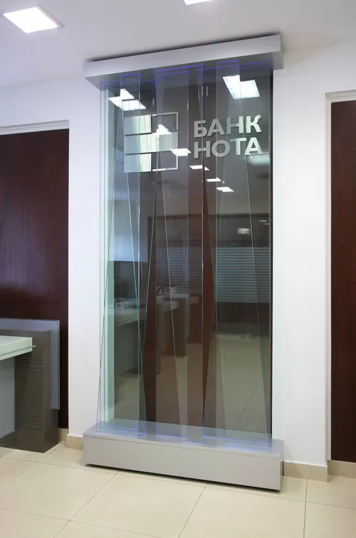 Бренд стена
