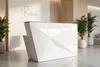 3D-рендер стойки ресепшн Кристалл белый матовый в интерьере клиники.